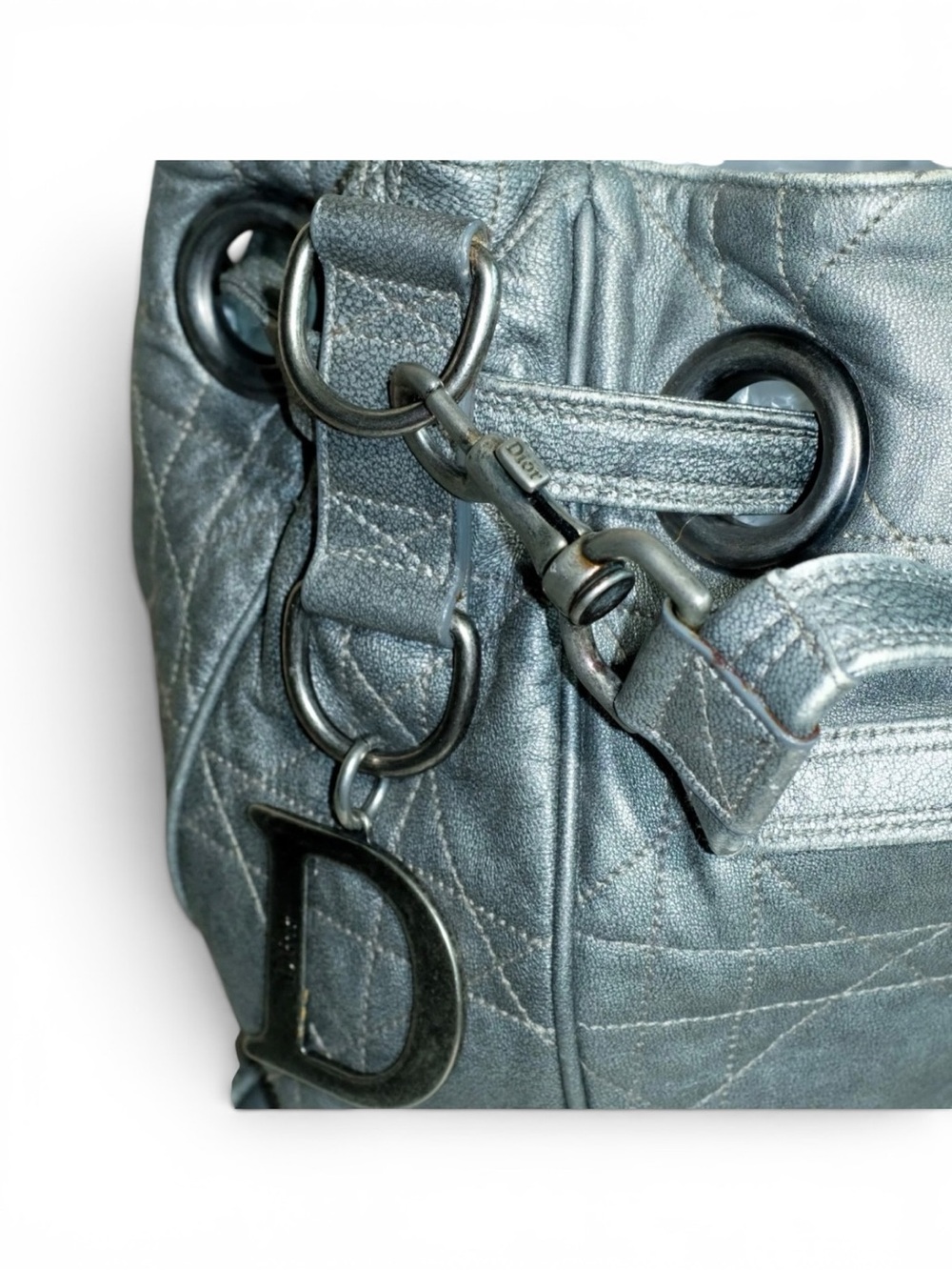 ✨💎VINTAGE💎✨ DIOR Cannage Antique Silver Bucket Bag w/ D Hardware - Picture 6 of 8